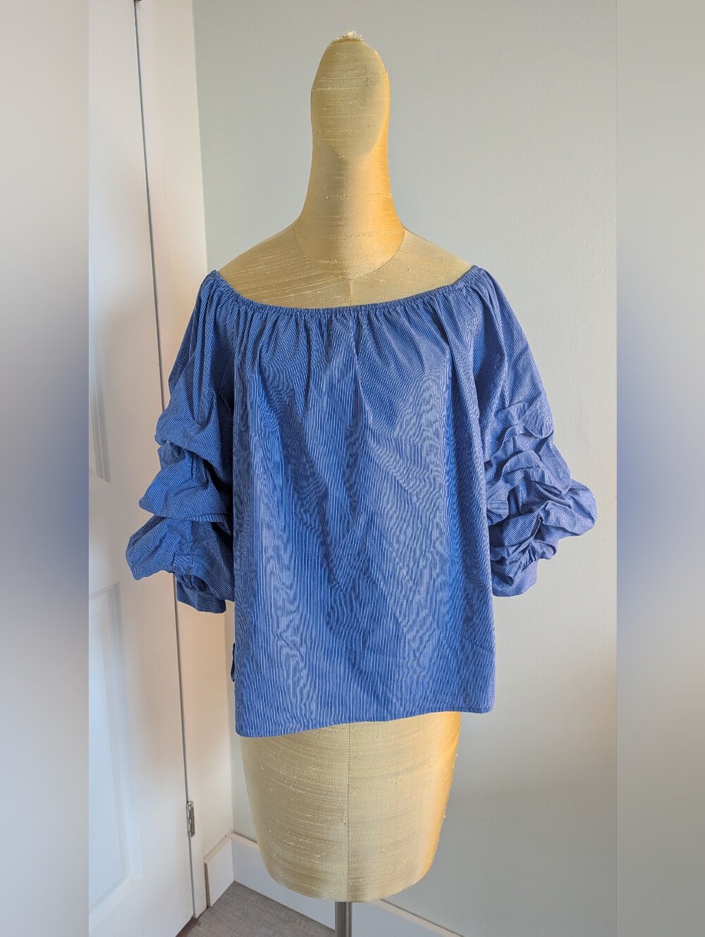 ZARA Woman Blue & White Pinstripe Off-the-Shoulder Sleeve Blouse Size M
